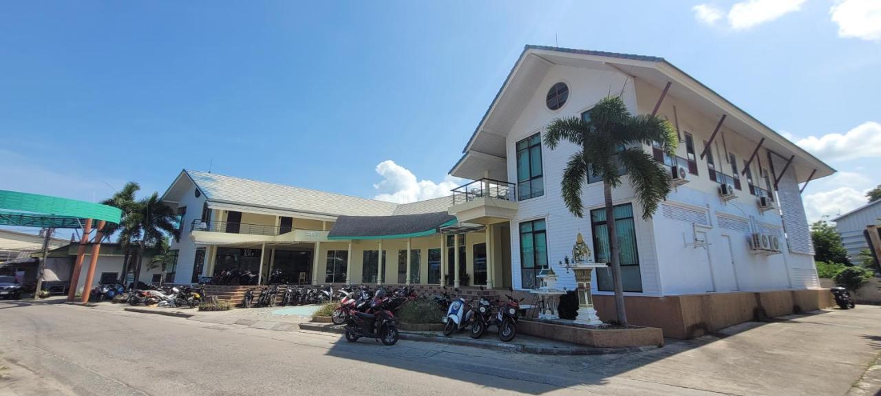 Centerpoint Hotel & Plaza Thong Sala Buitenkant foto