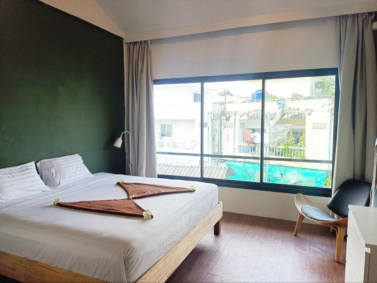 Centerpoint Hotel & Plaza Thong Sala Buitenkant foto